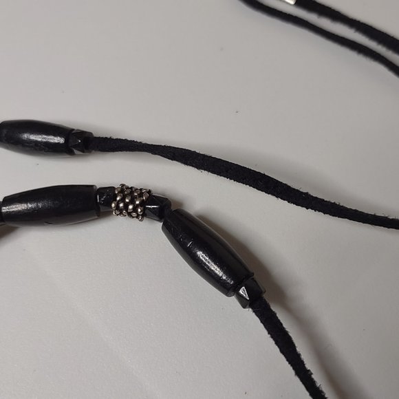 Rectangular Silver Tone Pendant Necklace With Black Beads 25 Inches Long - Picture 5 of 10